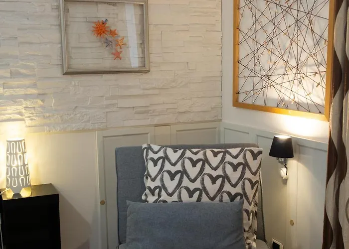Apartment Art Rom